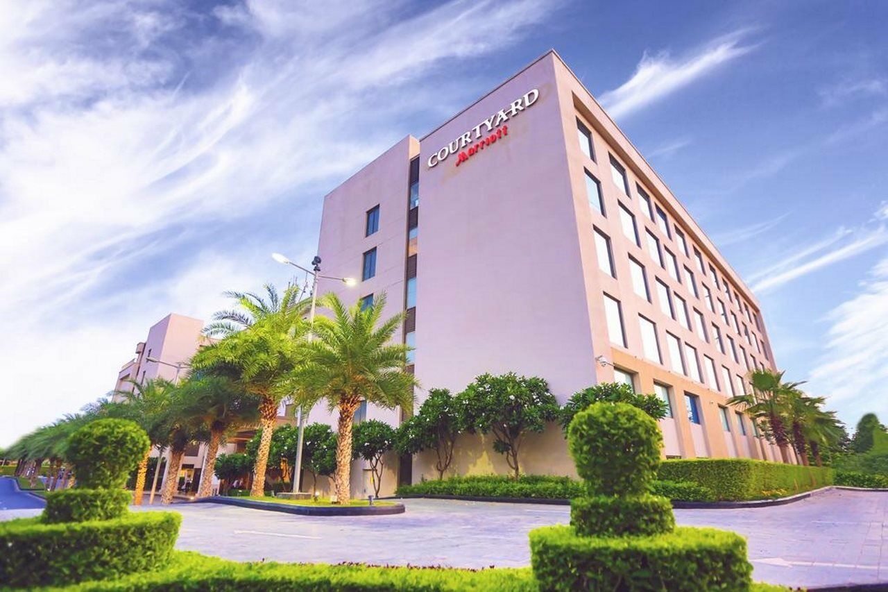 Courtyard By Marriott Agra Hotel Agra  Bagian luar foto